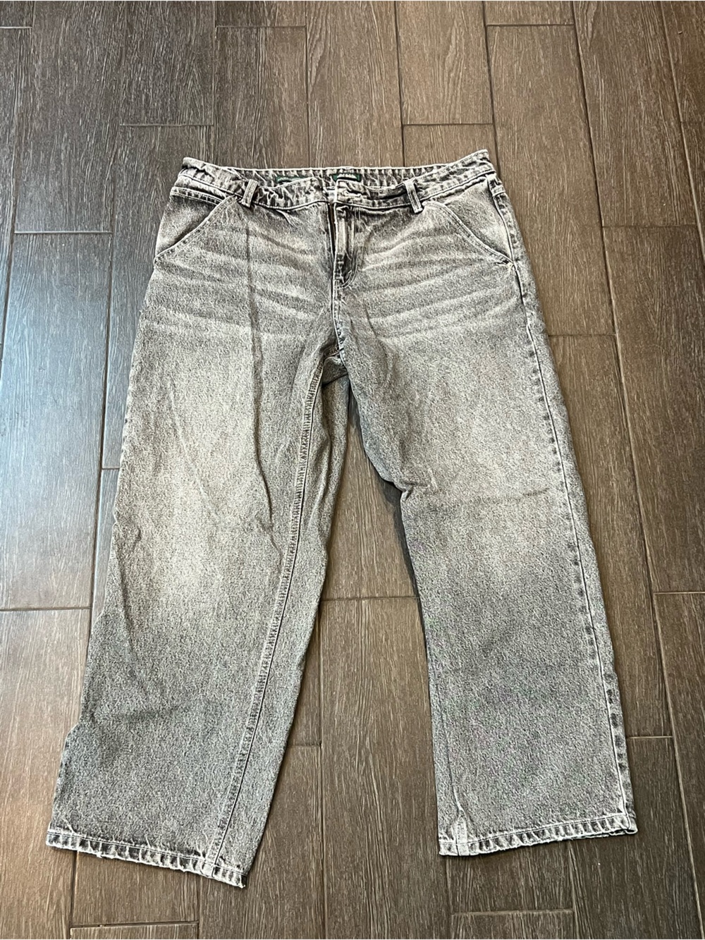 Women’s  Gray Washed Jeans - Classic Straight Fit
